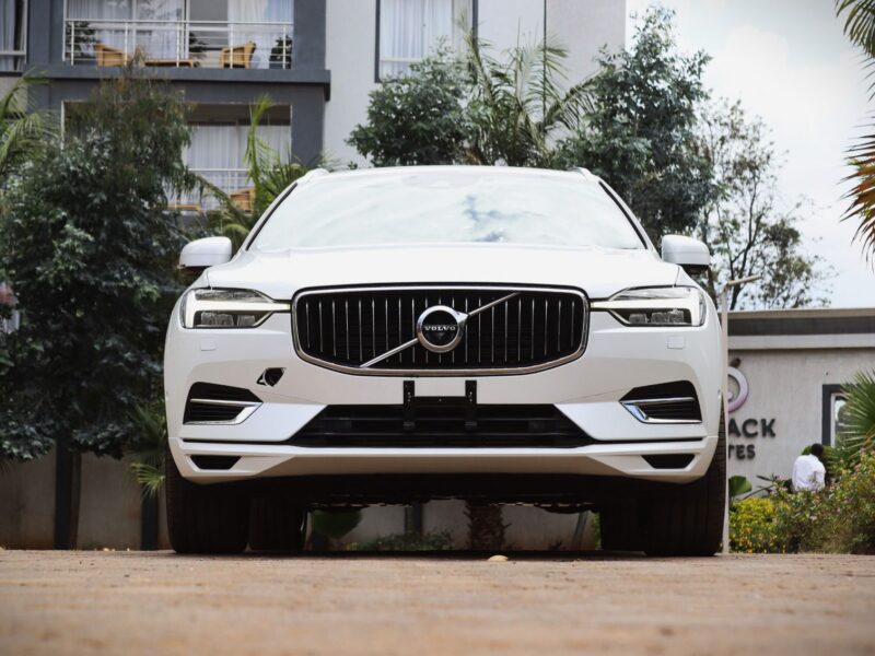 🚗 2019 VOLVO XC60 T5 INSCRIPTION – ELEGANT WHITE • 2000CC PETROL TURBO • BOWERS & WILKINS • AIR SUSPENSION