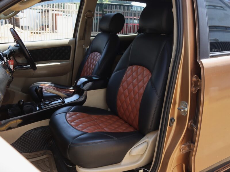 🚙 2010 TOYOTA HILUX – BROWN • 2800CC DIESEL • TOUGH • RELIABLE • WORKHORSE PICKUP