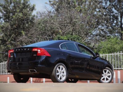 🚗 2018 VOLVO S60 D4 – BLACK • 2000CC TURBO DIESEL • SUNROOF • HARMAN KARDON