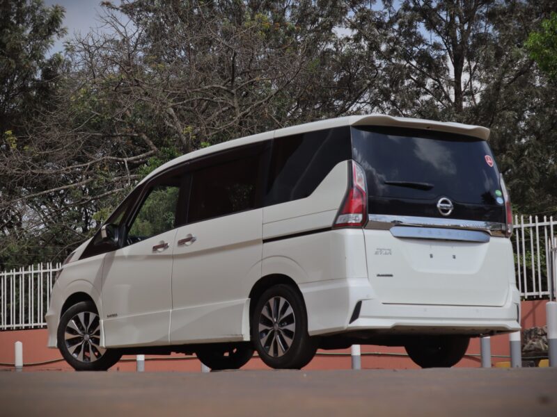 🚐 2019 NISSAN SERENA S-HYBRID HIGHWAY STAR – WHITE • 2000CC PETROL • AUTOMATIC • PREMIUM FAMILY MPV