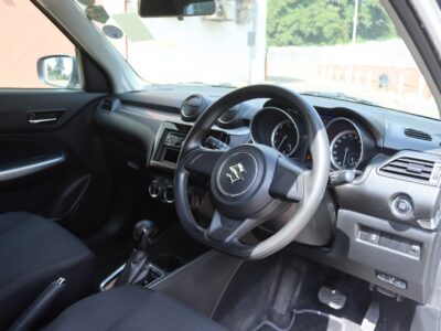 🚗 2019 SUZUKI SWIFT – SILVER • 1200CC PETROL • SPORTY • FUEL EFFICIENT HATCHBACK