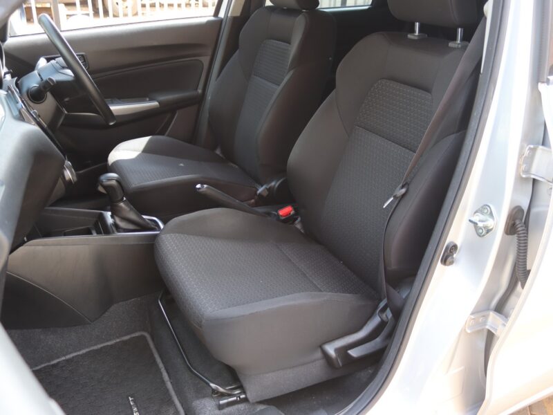 🚗 2019 SUZUKI SWIFT – SILVER • 1200CC PETROL • SPORTY • FUEL EFFICIENT HATCHBACK