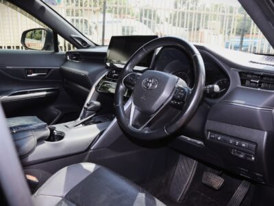 🚗 2022 TOYOTA HARRIER – 2000CC PETROL • PANORAMIC SUNROOF • PREMIUM LUXURY SUV