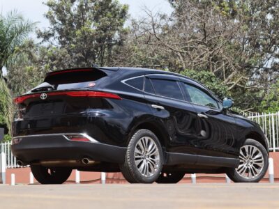 🚗 2022 TOYOTA HARRIER – 2000CC PETROL • PANORAMIC SUNROOF • PREMIUM LUXURY SUV