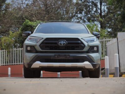 🚗 2019 TOYOTA RAV4 ADVENTURE – 2000CC PETROL • AWD • SUNROOF • LEATHER SEATS