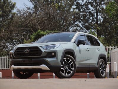 🚗 2019 TOYOTA RAV4 ADVENTURE – 2000CC PETROL • AWD • SUNROOF • LEATHER SEATS