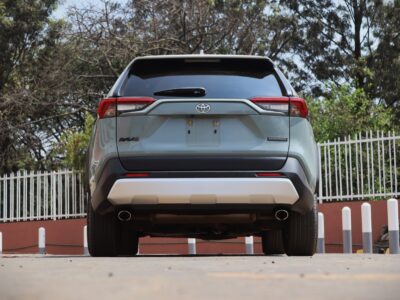 🚗 2019 TOYOTA RAV4 ADVENTURE – 2000CC PETROL • AWD • SUNROOF • LEATHER SEATS