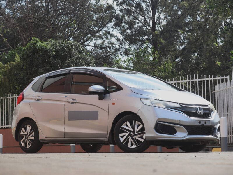 🚗 2019 HONDA FIT HYBRID – FUEL EFFICIENT • AUTOMATIC • SMART CITY HATCHBACK