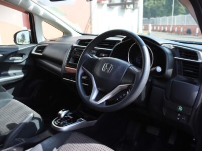 🚗 2019 HONDA FIT HYBRID – FUEL EFFICIENT • AUTOMATIC • SMART CITY HATCHBACK