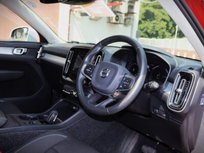 🚗 2020 VOLVO XC40 T4 INSCRIPTION – ELEGANT RED • 2000CC TURBO PETROL
