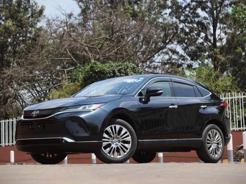 🚗 2022 TOYOTA HARRIER – 2000CC PETROL • ELECTROCHROMIC MOONROOF • PREMIUM LUXURY SUV