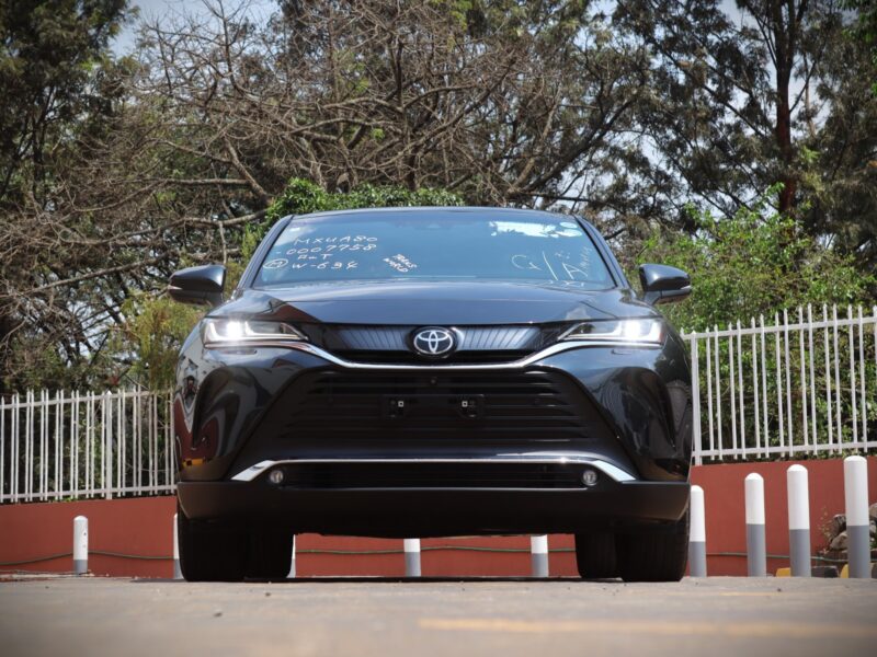 🚗 2022 TOYOTA HARRIER – 2000CC PETROL • ELECTROCHROMIC MOONROOF • PREMIUM LUXURY SUV