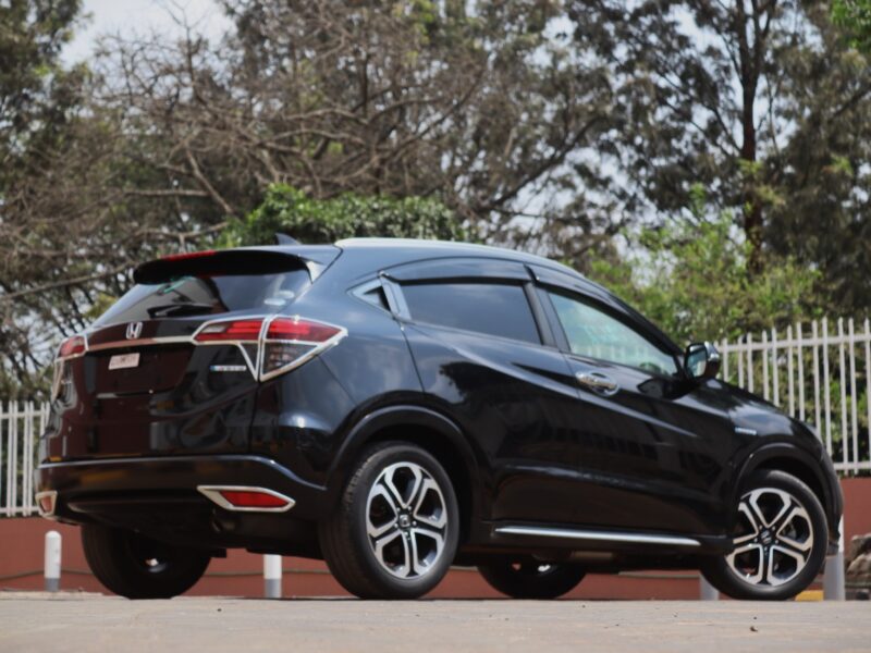🚗 2019 HONDA VEZEL HYBRID – 1500CC PETROL HYBRID • COMPACT SUV • FUEL EFFICIENT
