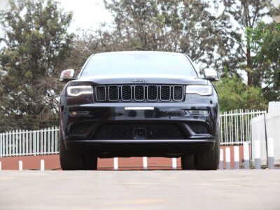 🚗 2020 JEEP GRAND CHEROKEE SUMMIT – 3600CC V6 PETROL • PANORAMIC SUNROOF • HEATED & VENTILATED SEATS