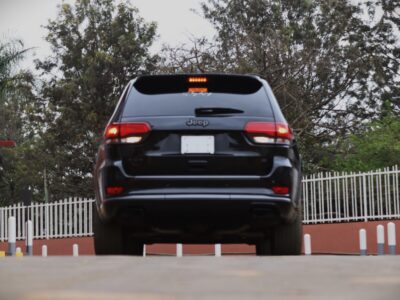 🚗 2020 JEEP GRAND CHEROKEE SUMMIT – 3600CC V6 PETROL • PANORAMIC SUNROOF • HEATED & VENTILATED SEATS