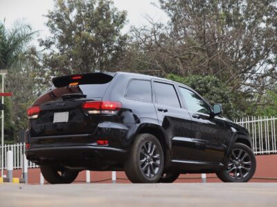 🚗 2020 JEEP GRAND CHEROKEE SUMMIT – 3600CC V6 PETROL • PANORAMIC SUNROOF • HEATED & VENTILATED SEATS