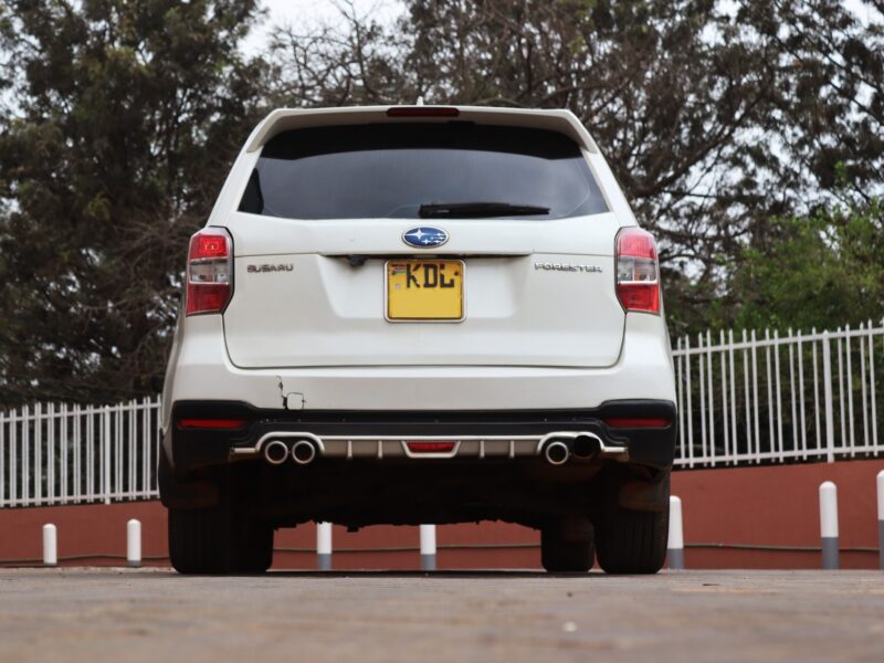 🚗 2015 SUBARU FORESTER – ELEGANT WHITE • 2000CC PETROL • AWD SUV