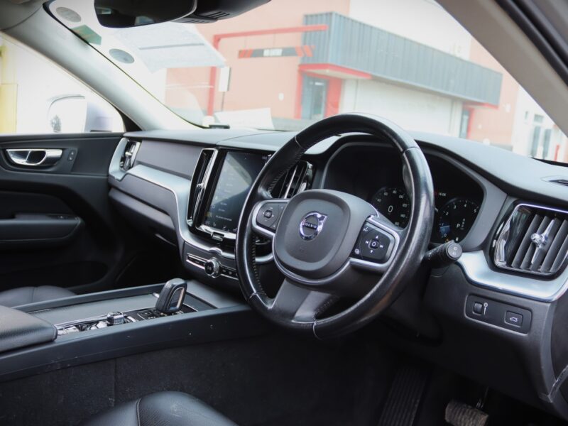 🚗 2020 VOLVO XC60 B5 – 2000CC TURBO PETROL • PREMIUM MILD HYBRID SUV