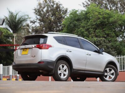 🚗 2014 TOYOTA RAV4 – SILVER • 2500CC PETROL • PREMIUM FAMILY SUV