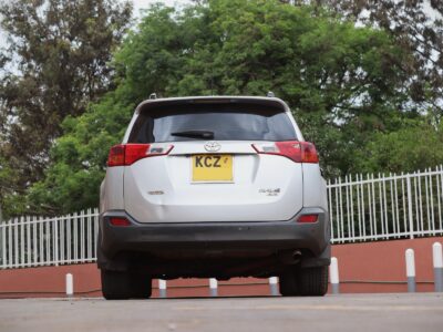 🚗 2014 TOYOTA RAV4 – SILVER • 2500CC PETROL • PREMIUM FAMILY SUV