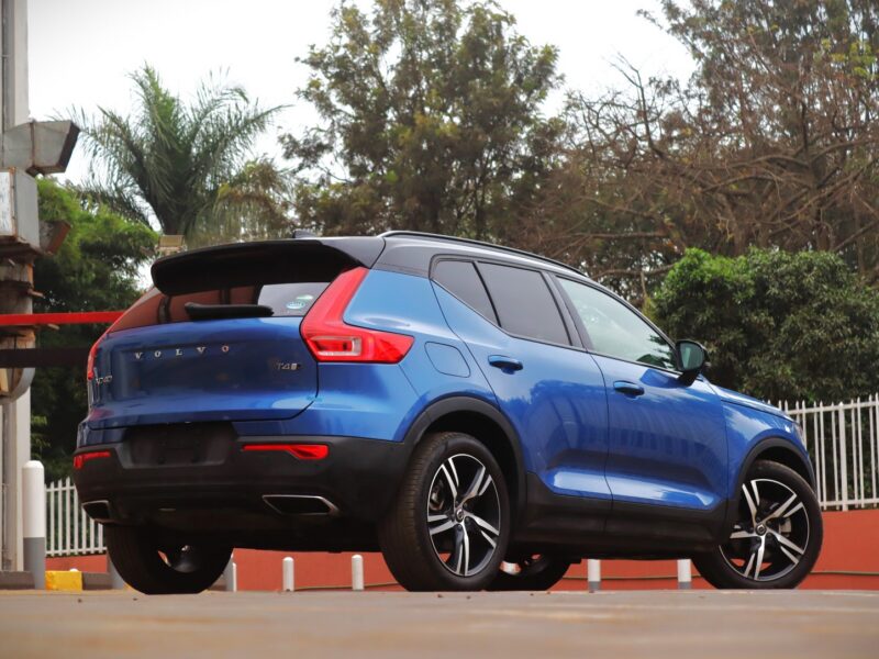 🚗 2020 VOLVO XC40 R-DESIGN – ELEGANT BLUE • 2000CC TURBO PETROL • SPORTY PREMIUM SUV