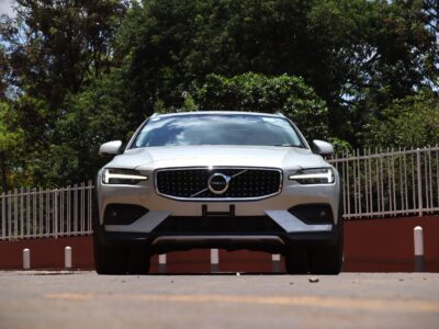 2020 Volvo V60 Cross Country Inscription – 2000CC Petrol Turbo | Bronze
