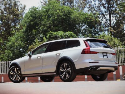 2020 Volvo V60 Cross Country Inscription – 2000CC Petrol Turbo | Bronze