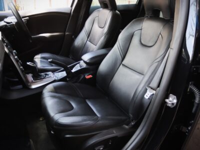 2020 Volvo V40 D4 Inscription – 2000CC Diesel Turbo | Elegant Black